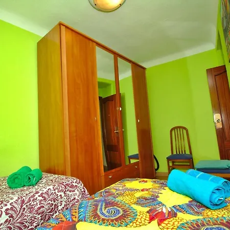 Cleopatra Apartment *